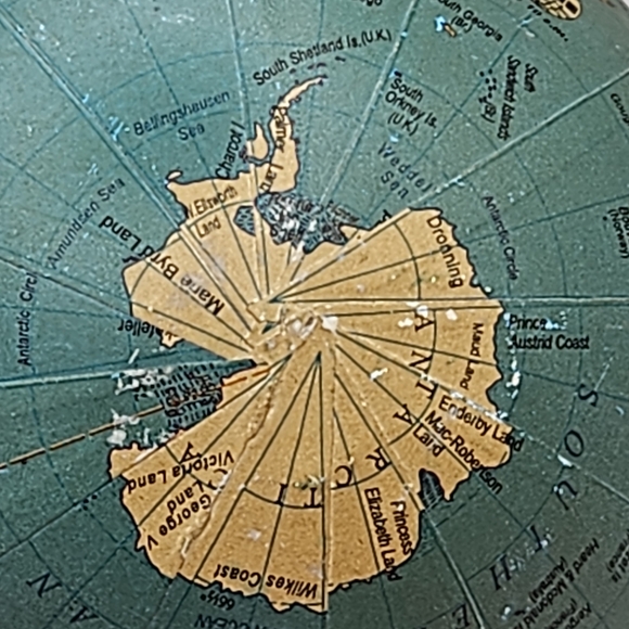 GLOBE 4inch diameter 163,000,000 : 1 scale copyright 2008 government of India - Picture 3 of 11